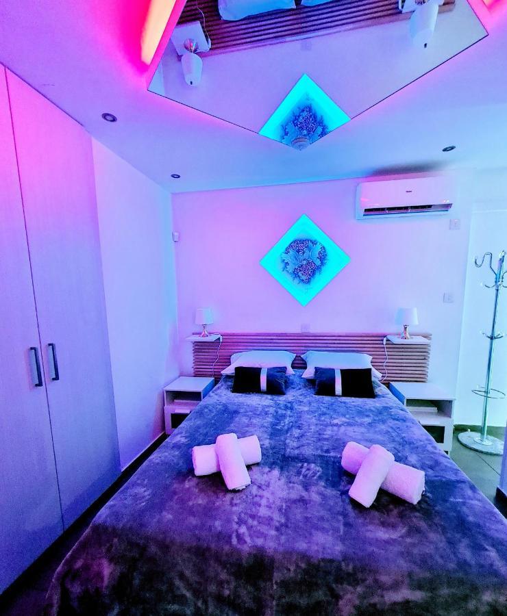 Hidden Lights Deluxe Apartment Ayia Napa Exterior foto